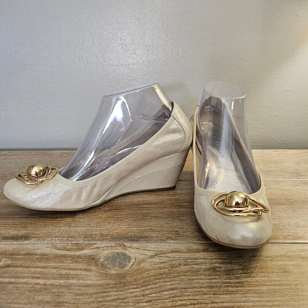 Tignanello Mallory Women 8.5M Gold Metallic Wedge Pumps Y2K Glamcore NightOut